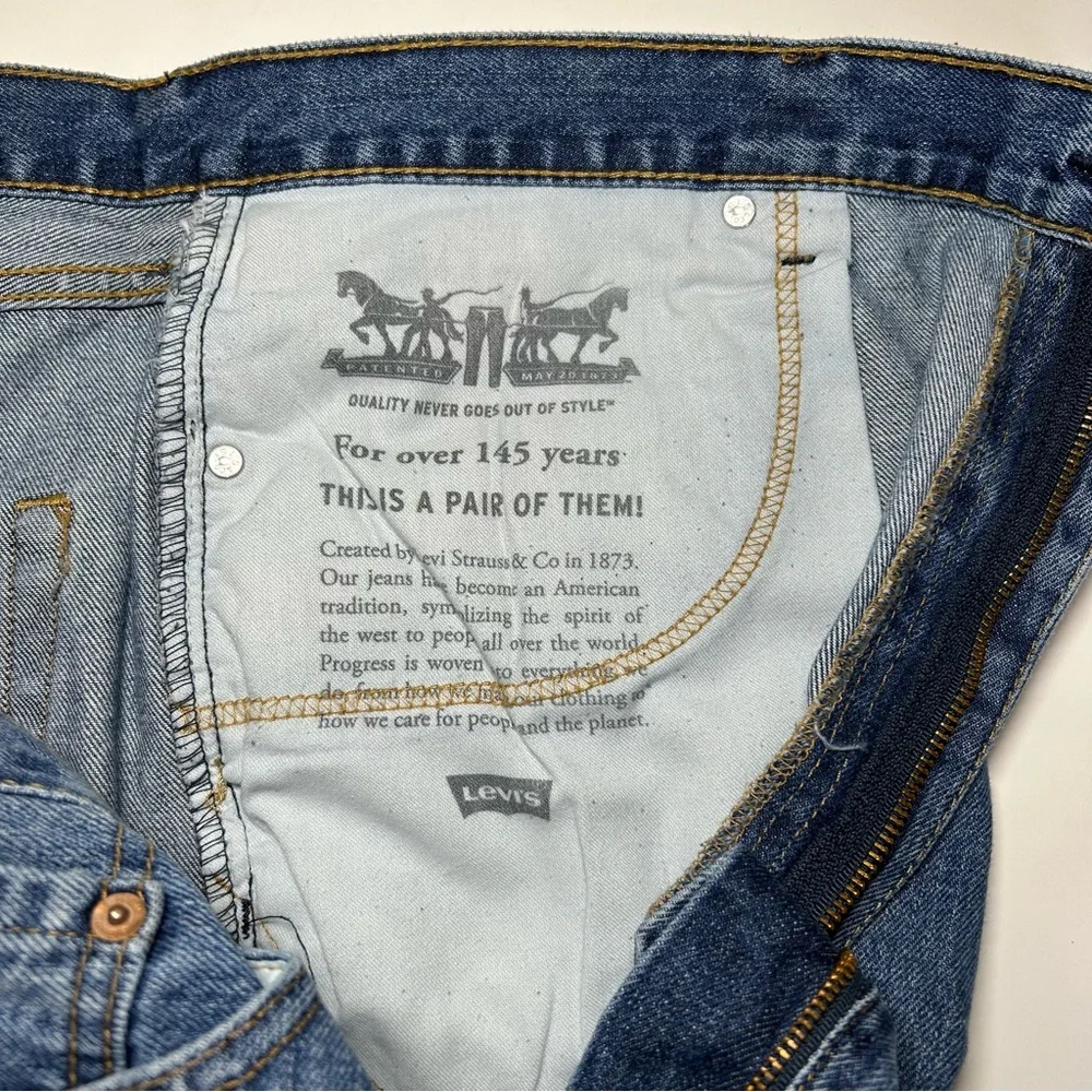 Levi’s 505 Men's Regular Fit Straight Leg Blue Denim Jeans Pants Size 44 x 32